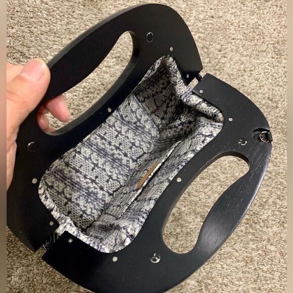 Handmade Genuine Calfskin Wooden Frame Satchel/Shoulder Bag/Crossbody - Picture 14 of 16